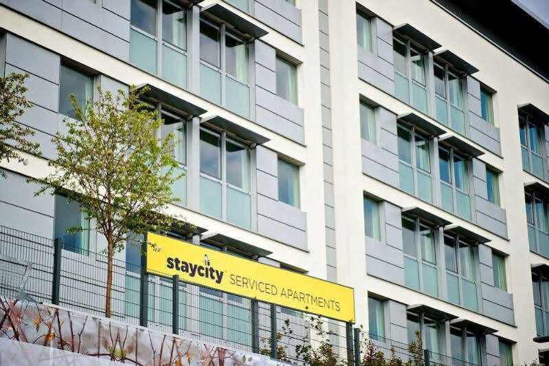 Staycity Aparthotels London Heathrow Hillingdon Dış mekan fotoğraf